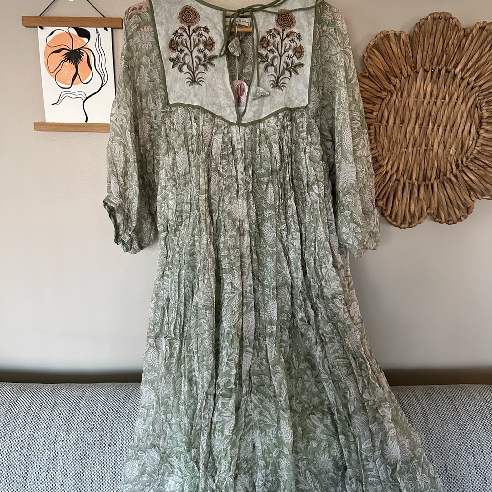NWT Daughters of India Kyra Midi Dress